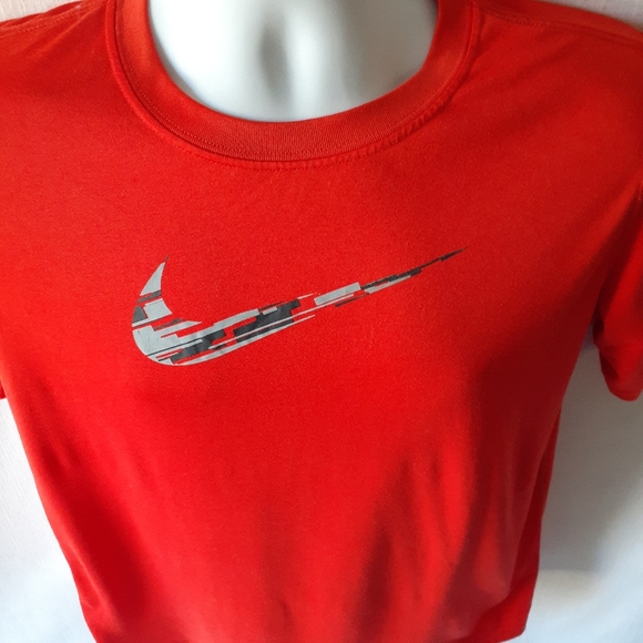 Nike men's orange short sleeve graphic t-shirt size XL - Picture 3 of 8